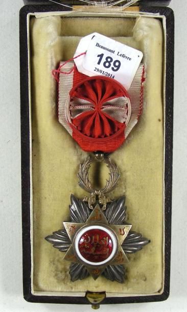 MAROC Ordre du Ouissam Hafidien, fondé en 1910, étoile d'officier en argent, vermeil...