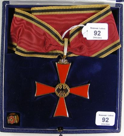 Allemagne Ordre du Mérite de la République Fédérale d'Allemagne, fondé en 1951, croix...