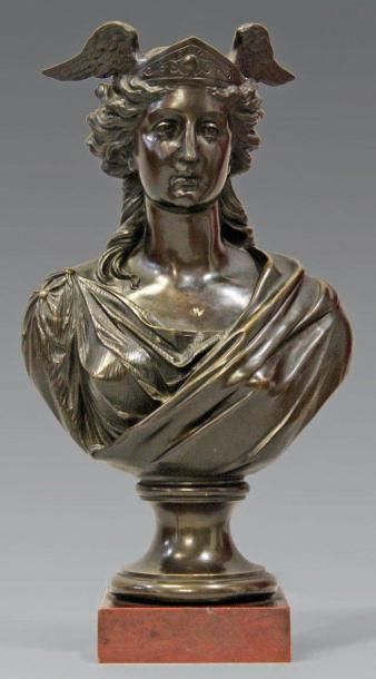Jean BULIO (1827-1911) Buste en bronze à patine médaille représentant un buste de...