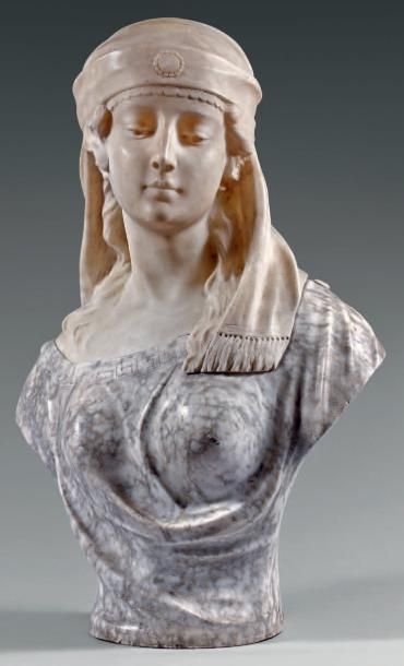 Atelier de Guglielmo PUGI à Carrare de la fin du XIXe siècle Buste de jeune femme...