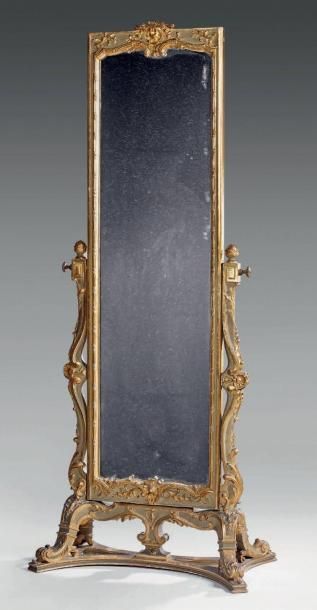null Grand miroir de toilette sur une monture en psyché en bois laqué gris et doré...