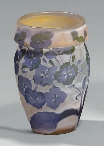 null Établissements d'Émile GALLÉ (1904-1936) Vase ovoïde à col légèrement étranglé....