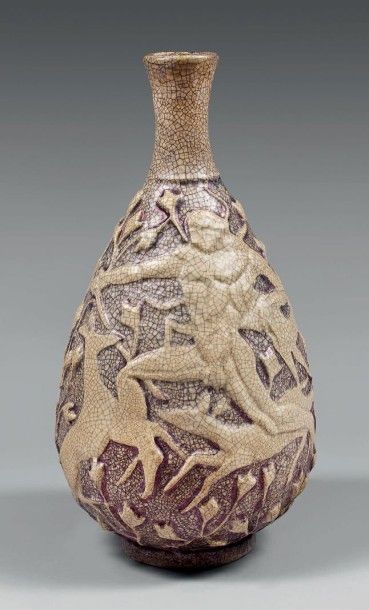 Jean MAYODON (1893-1967) Grand vase ovoïde à col étranglé en céramique. Décor en...