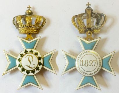 Allemagne, Bavière Ordre de Thérèse, fondé en 1827, croix de dame en or et émail...