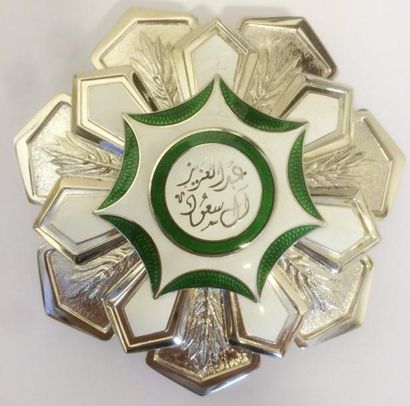 ARABIE SAOUDITE Ordre du roi Abdulaziz, plaque de grand officier du 3e type (depuis...
