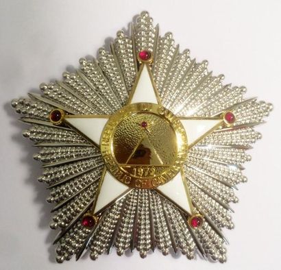 Cameroun Ordre de la Valeur, fondé en 1961, plaque de grand-croix du second modèle...