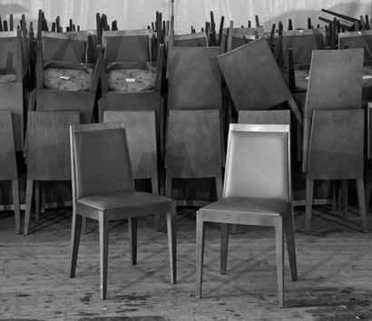 Andreu WORLD Éditeur 
Fort lot de chaises en bois de placage, assise et dossier en...