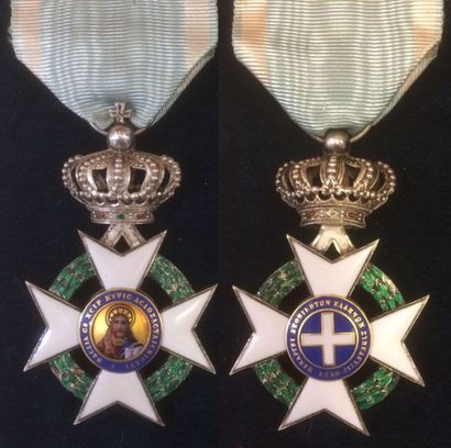 GRÈCE Ordre du Sauveur, croix de chevalier du deuxième modèle en argent et émail...