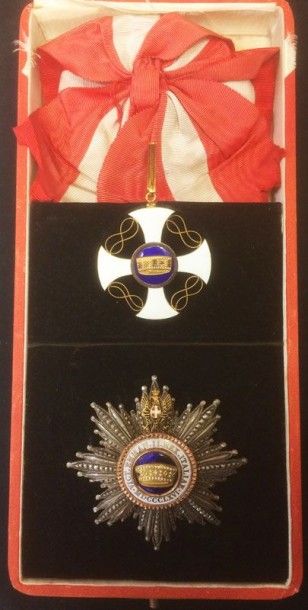 ITALIE Ordre de la Couronne, fondé en 1868, ensemble complet de grand-croix comprenant:...