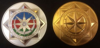 Azerbaïdjan Ministère de la Sécurité nationale, lot de deux médailles d'honneur,...