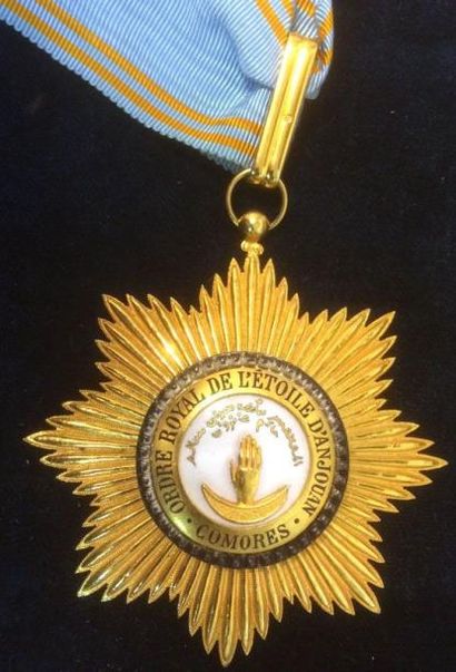 COMORES Ordre royal de l'Étoile d'Anjouan, fondé en 1874, important bijou de commandeur...
