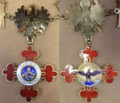 Espagne Ordre d'Alphonse X le sage, fondé en 1939, grand collier en vermeil et émail...