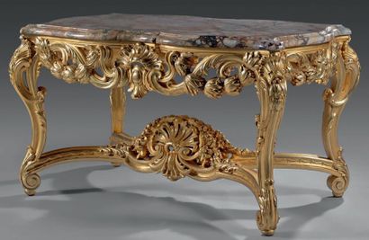 null Grande table de milieu en bois doré à ceinture ajourée sculptée de feuillages,...