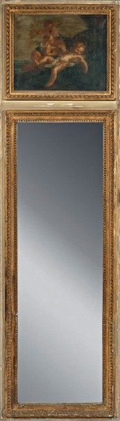 null Trumeau à miroir étroit en bois laqué vert et doré décoré d'une huile sur toile...