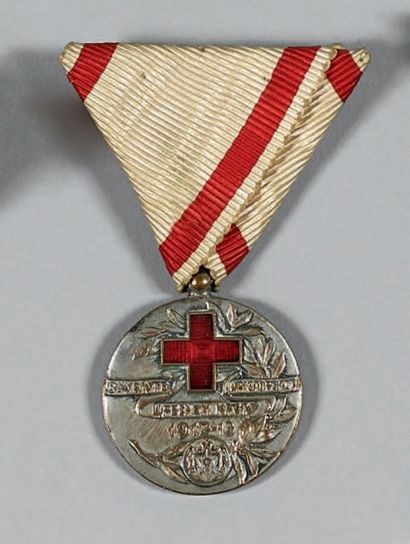 null Médaille du mérite de la Croix-Rouge, 2e classe en bronze argenté et émail (petits...
