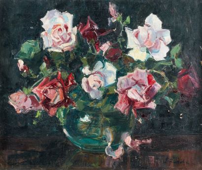Georges LAPCHINE (1885-1950) Bouquet de roses Huile sur toile, signée en bas à droite....
