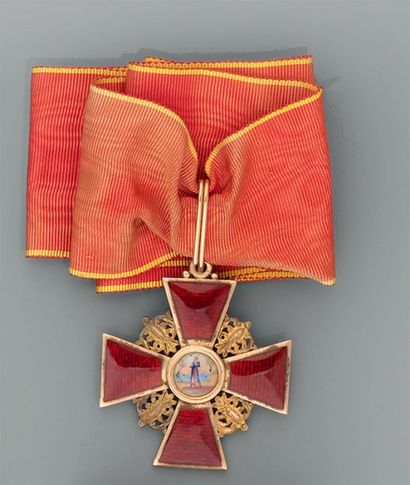 null RUSSIE - ORDRE DE SAINTE-ANNE, fondé en 1735, CROIX DE 2E CLASSE, en or et émail,...