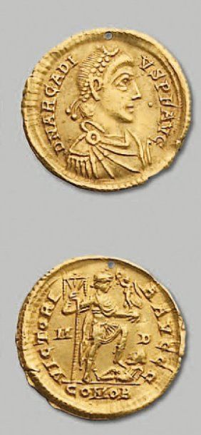 null - ARCADIUS (383-408). Solidus (383-395). Milan. 4,42 g Son buste diadémé à d....