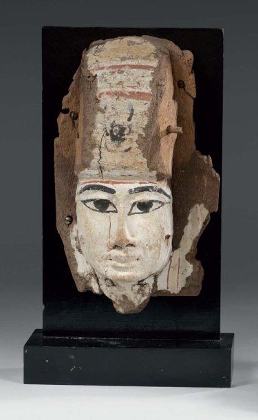 null Masque Portrait funéraire. bois stuqué et peint en couleur. Égypte, époque Ptolémaïque....