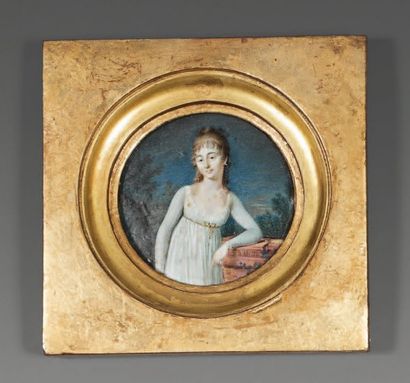 ÉCOLE FRANÇAISE du début du XIXe siècle Portrait de jeune femme accoudée Miniature...