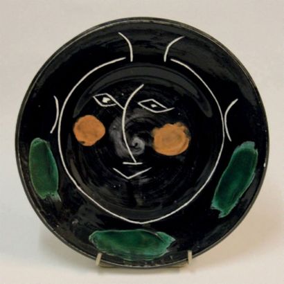 Pablo Picasso (1881-1973) Visage noir, 1948, assiette D Réplique authentique en terre...