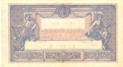 null Ensemble de 47 billets de 1.000 F.
1000 F bleu et rose, 6 ex. Fay. 36.
1000...