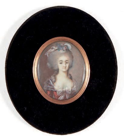 École FRANÇAISE du XVIIIe siècle 
Portrait de Mlle de La Valfière
Miniature.
5 x...