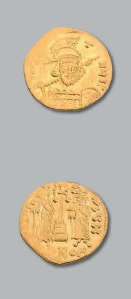 null CONSTANTIN IV (668-680) Solidus. Constantinople. 4,37 g.
Son buste barbu et...