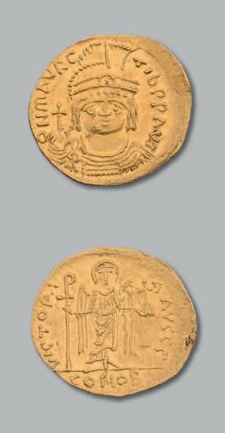 null MAURICE TIBÈRE (582-602)
Solidus. 4,37 g. Antioche.
Son buste cuirassé de face.
R/...