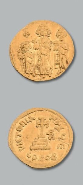 null HERACLIUS, HERACLIUS CONSTANTIN et
HERACLEONAS (632-641) Solidus. 4,27 g.
Les...