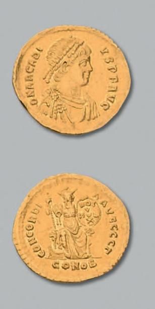 null ARCADIUS (385-408)
Solidus. Constantinople (383-387). 4,45 g.
Son buste diadémé,...