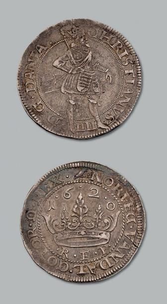 null CHRISTIAN IV (1588-1648) Krone (4 mark): 2 exemplaires. 1620 et 1624 (flan épais).
Demi...