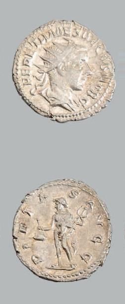null HERENNIUS ETRUSCUS (251) Antoninien. Son buste radié à droite.
R/ Mercure debout...