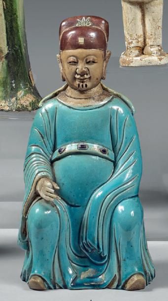 CHINE - XIXe siècle Statuette de Guandi en porcelaine émaillée bleu turquoise et...