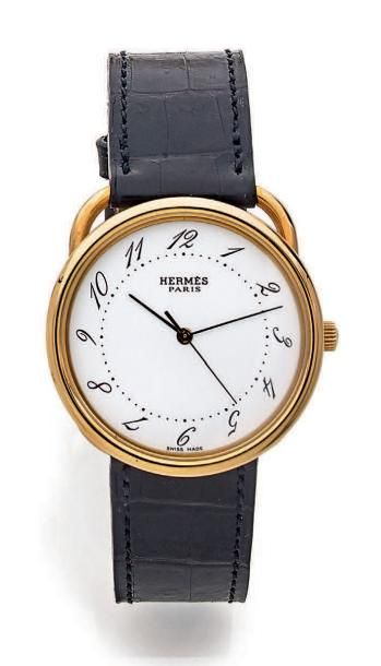 HERMES Modèle «arceau» (MM) n°769746 AR3.785.
Montre-bracelet d'homme, la montre...
