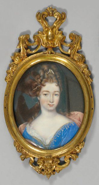 ÉCOLE FRANÇAISE de la fin du XVIIe siècle Portrait de femme Miniature sur ivoire,...