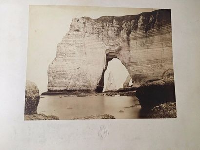 null ÉTRETAT ET DIVERS. - PHOTOGRAPHIES. - Ensemble d'environ 45 pièces. XIXe-XXe...