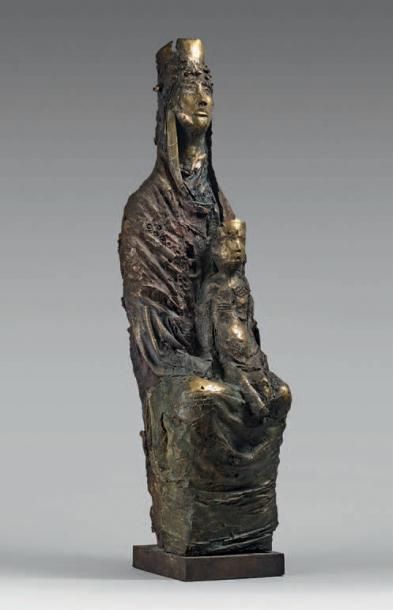 MARIO AGOSTINELLI (1915-2000) 
Vierge à l'enfant
Épreuve en bronze patiné, signée.
Hauteur:...
