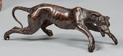 null Statuette de chien courant en bronze à patine médaille.
Longueur: 16,5 cm