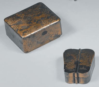 JAPON - Époque EDO (1603-1868) Deux boîtes en laque fundame à décor en hiramaki-e...