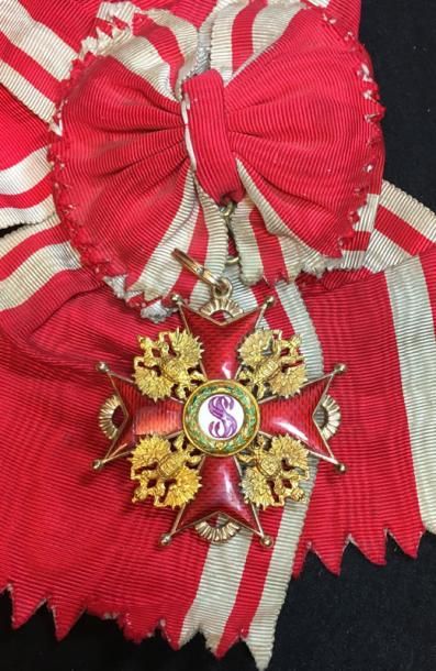 null Ordre de Saint-Stanislas, fondé en 1765, croix de 1re classe en or et émail...