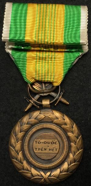 null État du Vietnam - Médaille du Mérite Militaire, créée en 1950, premier type...