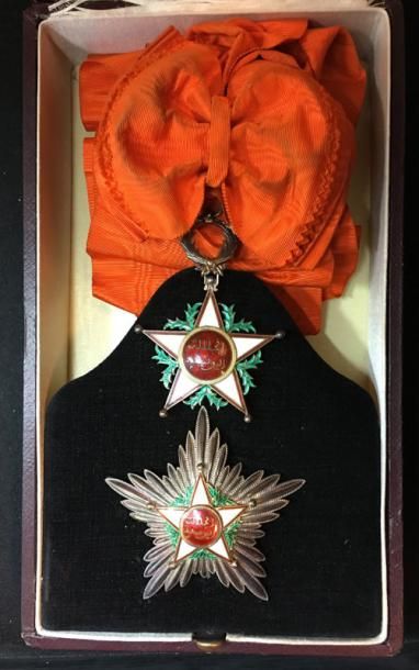 null Ordre du Ouissam Alaouite Cherifien, ensemble de grand-croix complet du deuxième...