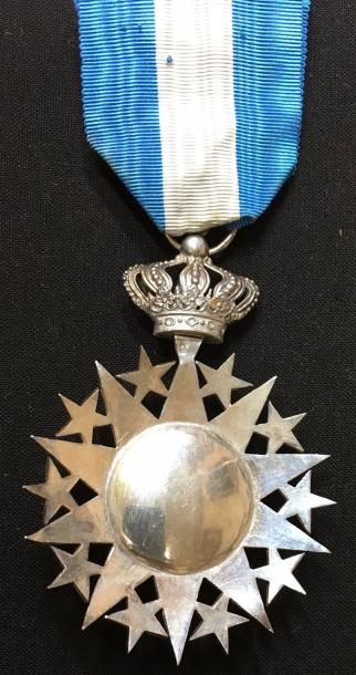 null Ordre du Nichan el Anouar, fondé en 1887, étoile de chevalier en argent, vermeil...