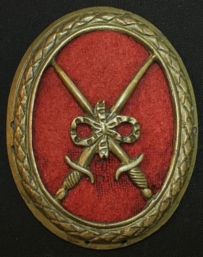 null Médaillon de Vétérance en bronze fondu avec contre plaque en fer, fond de drap...