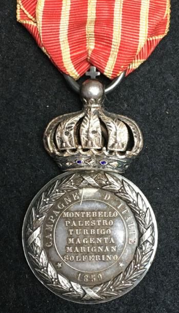 null Médaille d'Italie, second modèle avec couronne par E. Falot, en argent, flan...