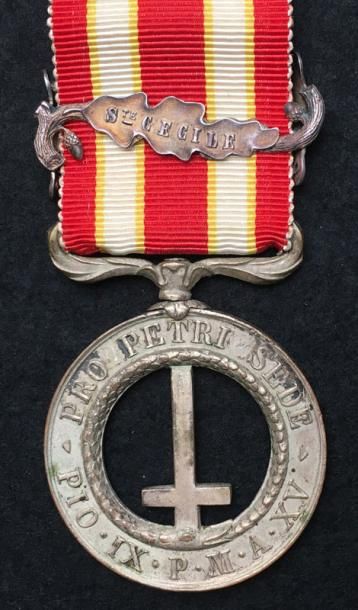États Pontificaux Médaille «Pro Petri Sede«dite «de Castelfidardo«, 1860, modèle...