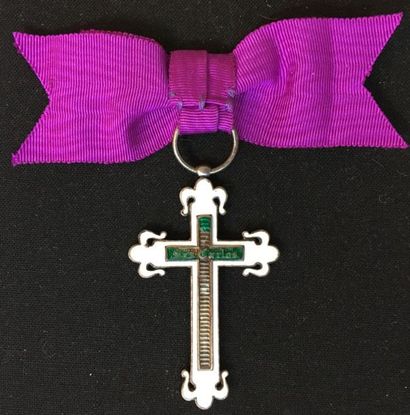 Empire du Mexique Ordre de Saint-Charles, fondé en 1865, croix de dame en vermeil...