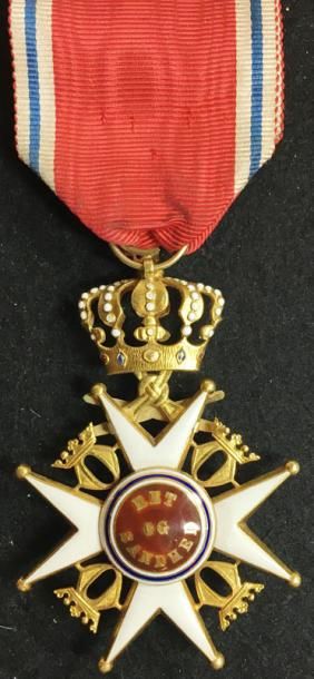 null Ordre de Saint-Olaf, croix d'officier à titre militaire du troisième modèle...