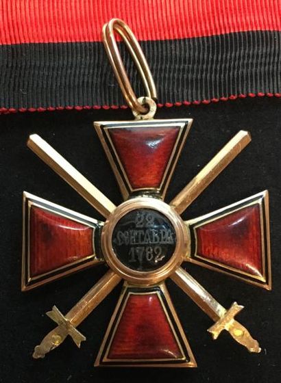 null Ordre de Saint-Vladimir, croix de 3e classe avec épées, fabrication bombée,...